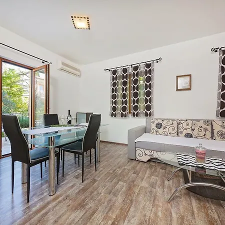 Apartment Paulino Rovinj