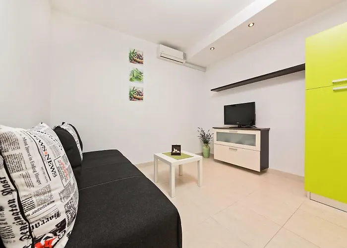 Paulino 아파트 로비니