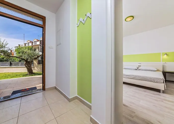 Paulino 아파트 로비니