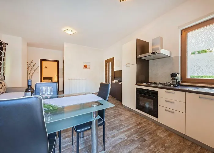 아파트 Paulino 로비니